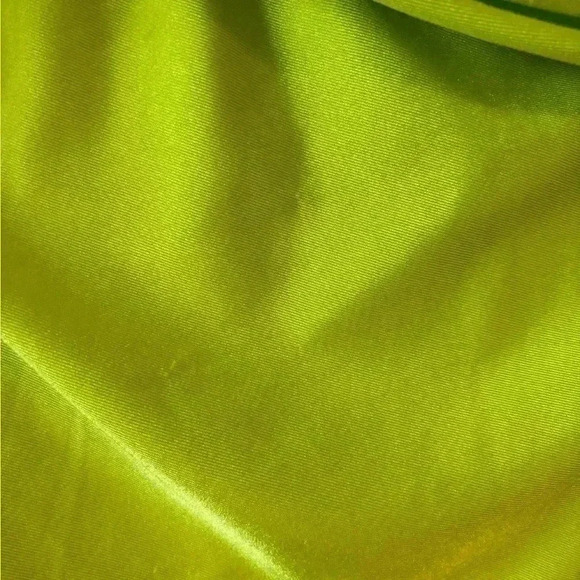 STINE GOYA Green Yuna Long Sleeve T-Shirt - Picture 10 of 10